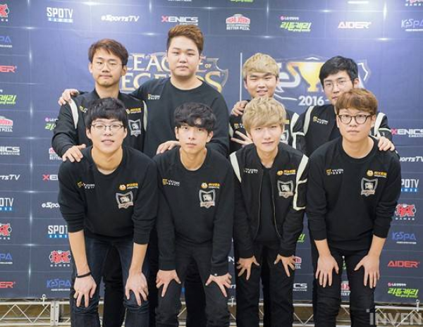 朋友都到场 朋友都到场